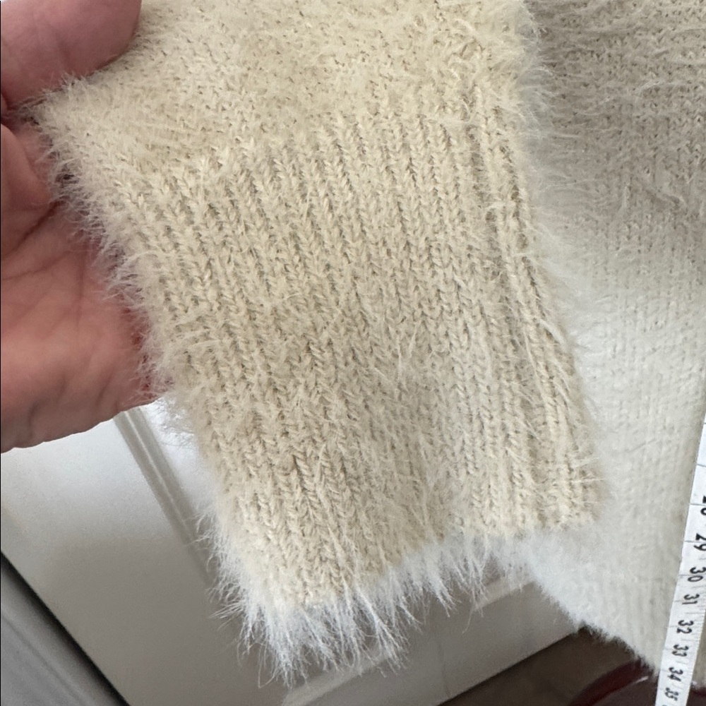 City Chic Fluffy Shawl Cardigan, Winter White Color 14 Plus size EUC❤️ - Picture 6 of 7
